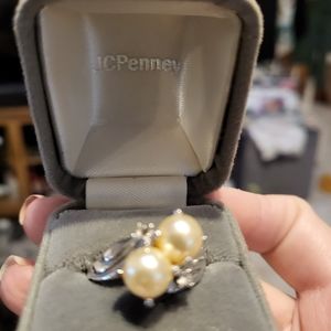 JC Penny dual pearl fashion ring
